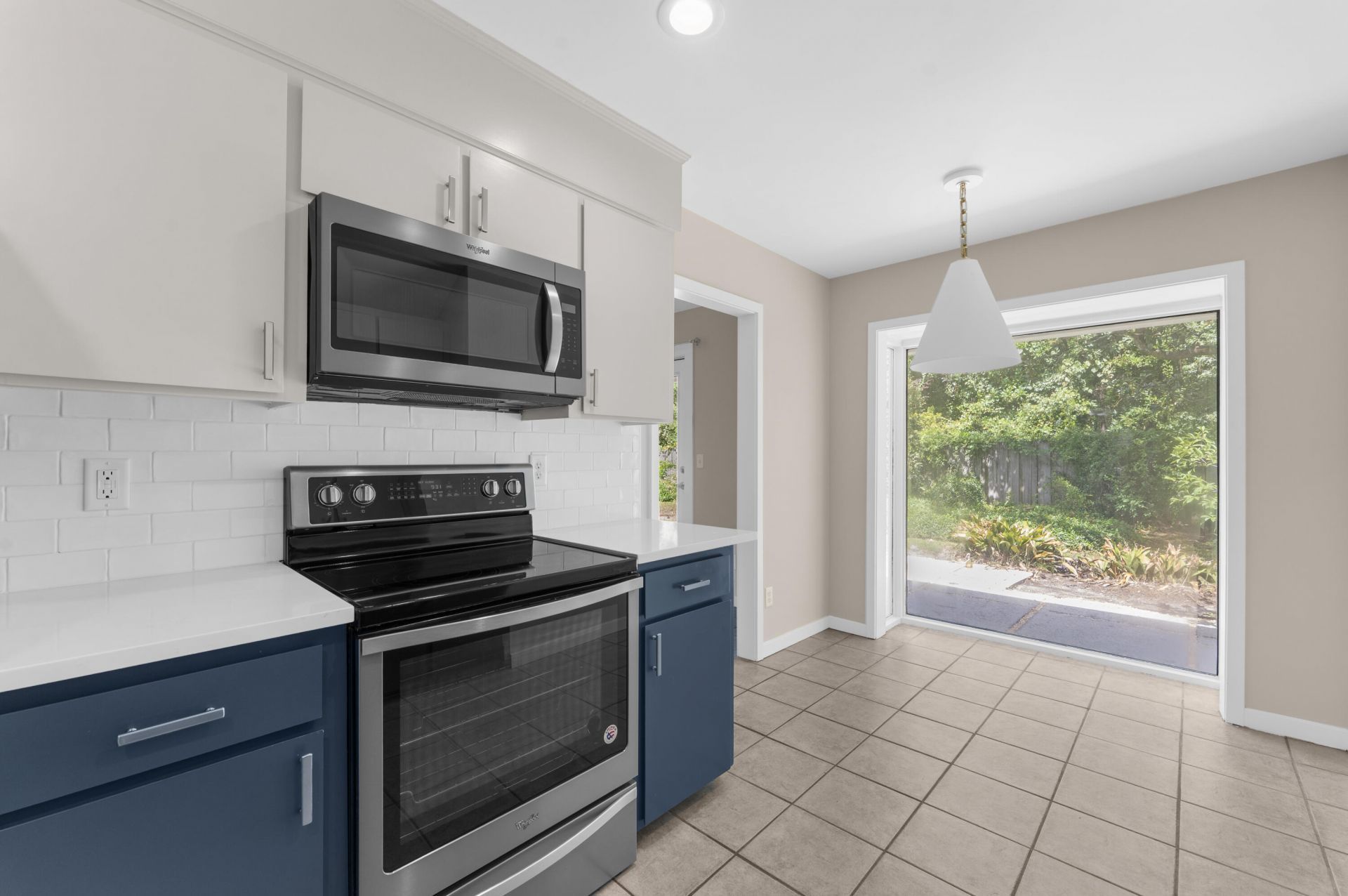 1124 Honeysuckle Court Photo 16