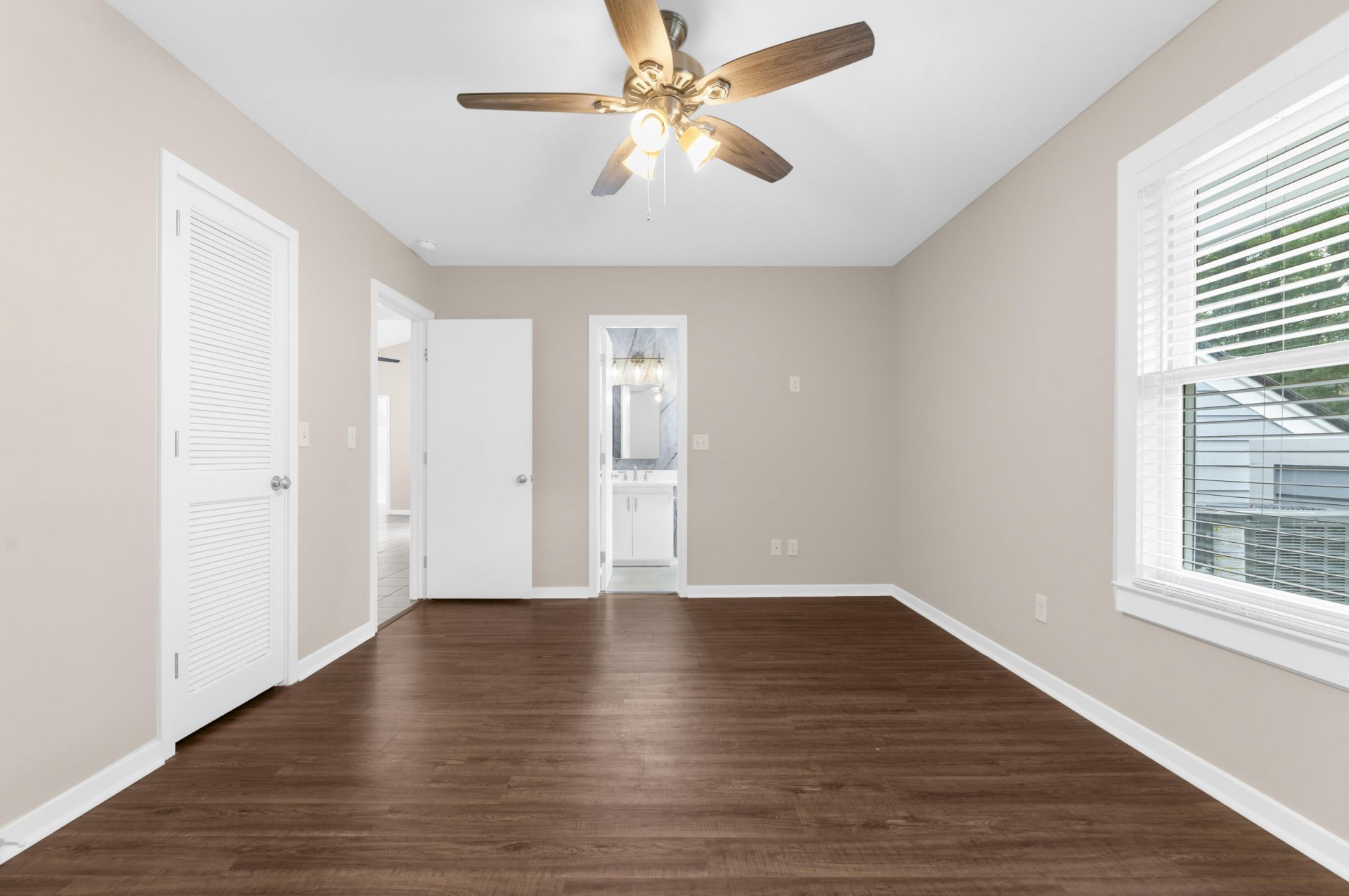 1124 Honeysuckle Court Photo 26