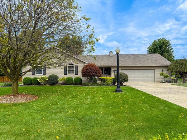 402 Dogwood Lane, Carey, OH 43316