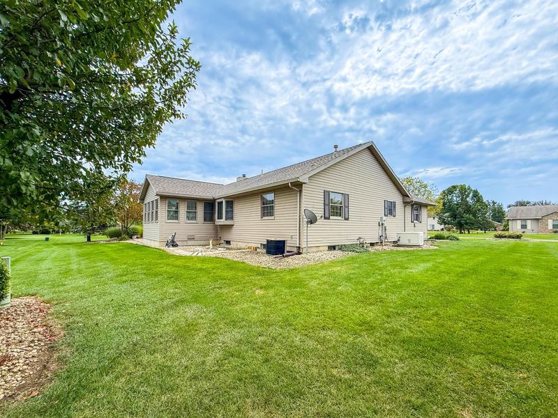 402 Dogwood Lane, Carey, OH 43316 Photo 6