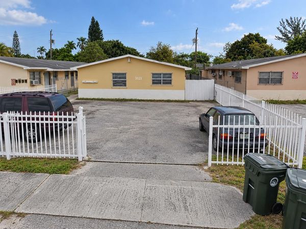 3121 NW 133RD Street, Unit 1-4, Opa-Locka, FL 33054