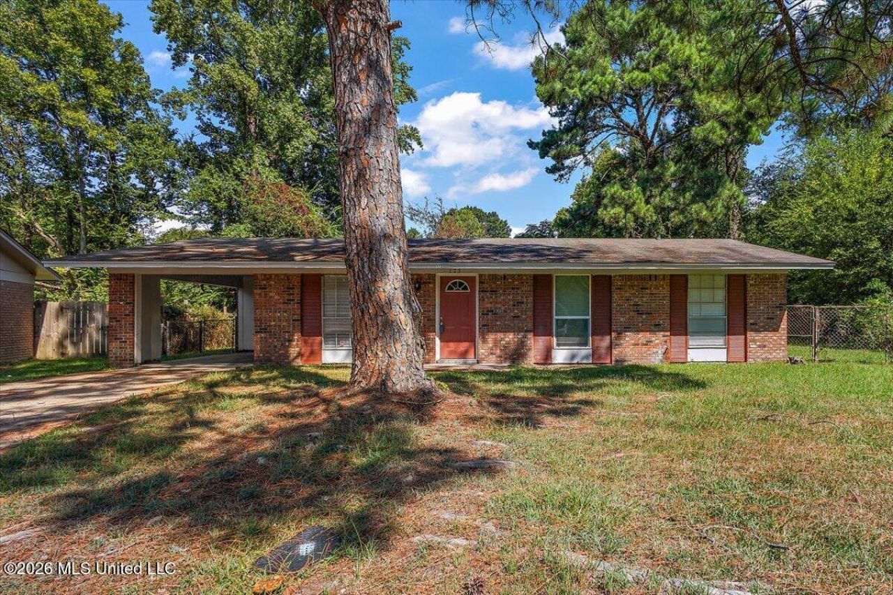 173 Grover Cleveland Circle, Jackson, MS 39213 Main Photo