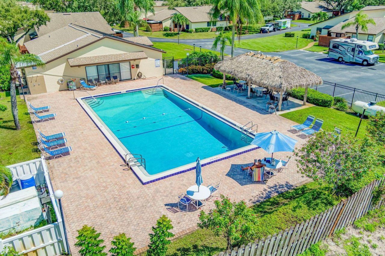 8094 SE Villa Circle, Hobe Sound, FL 33455 Photo