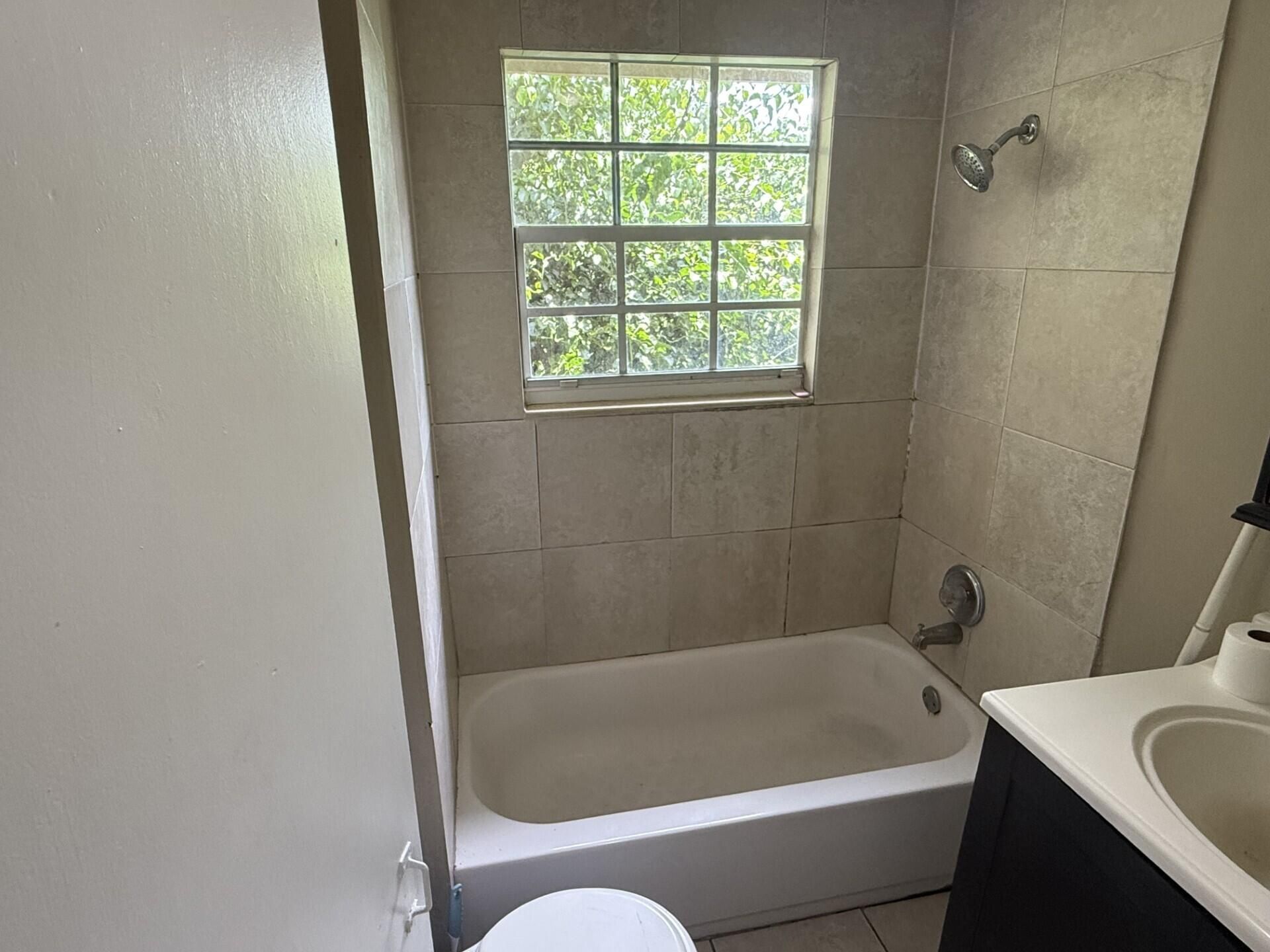 2422 Genessee Avenue, West Palm Beach, FL 33409 Photo