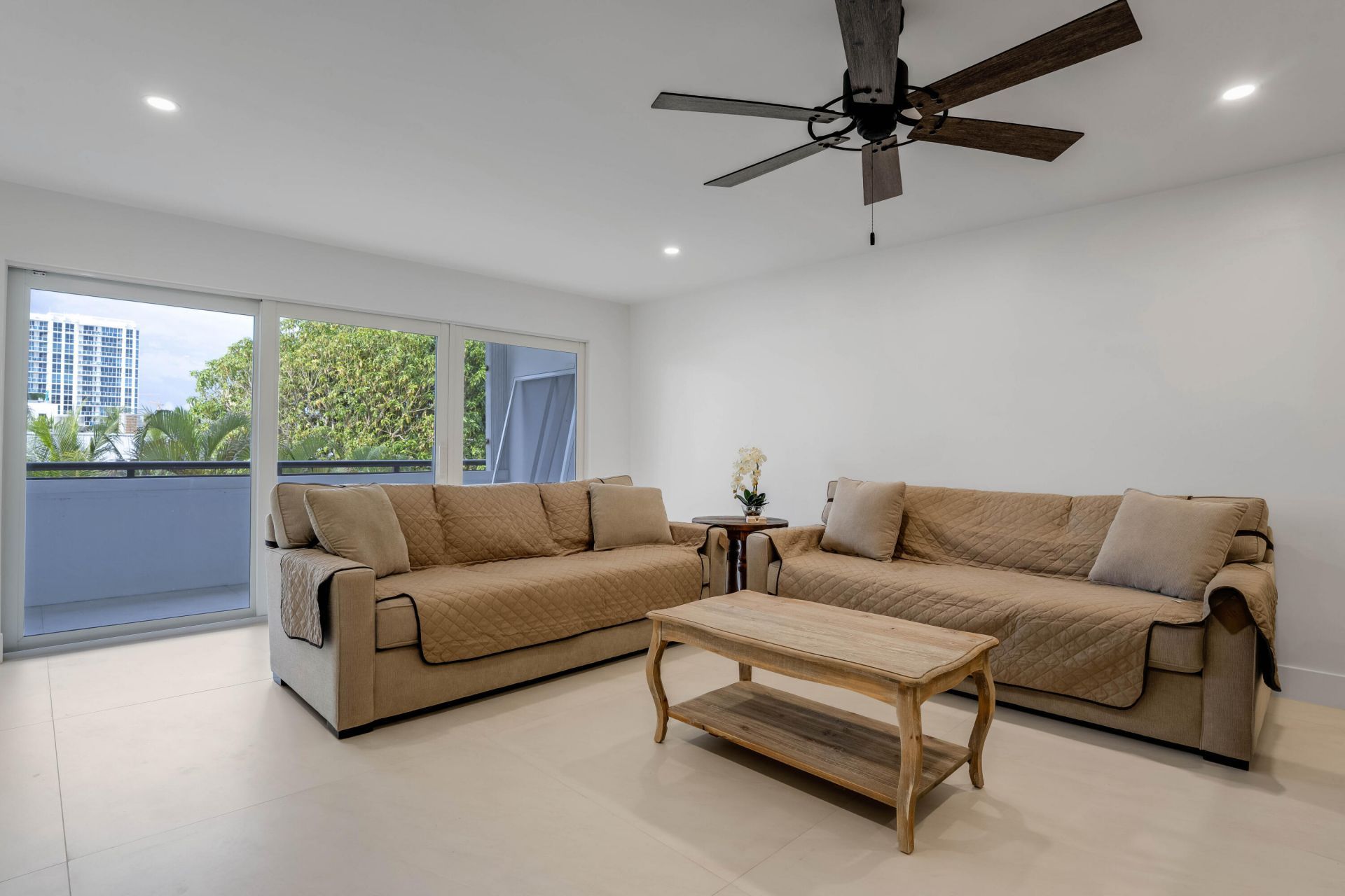 401 Briny Avenue, Unit 315, Pompano Beach, FL 33062 Photo