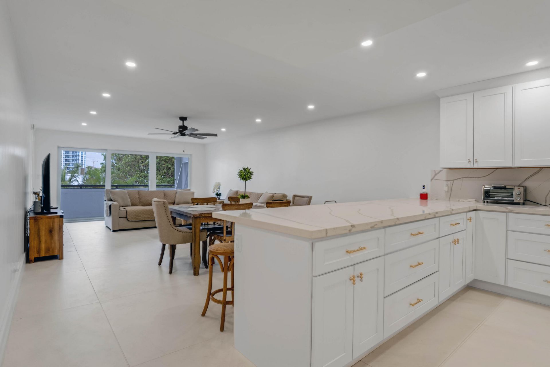 401 Briny Avenue, Unit 315, Pompano Beach, FL 33062 Photo