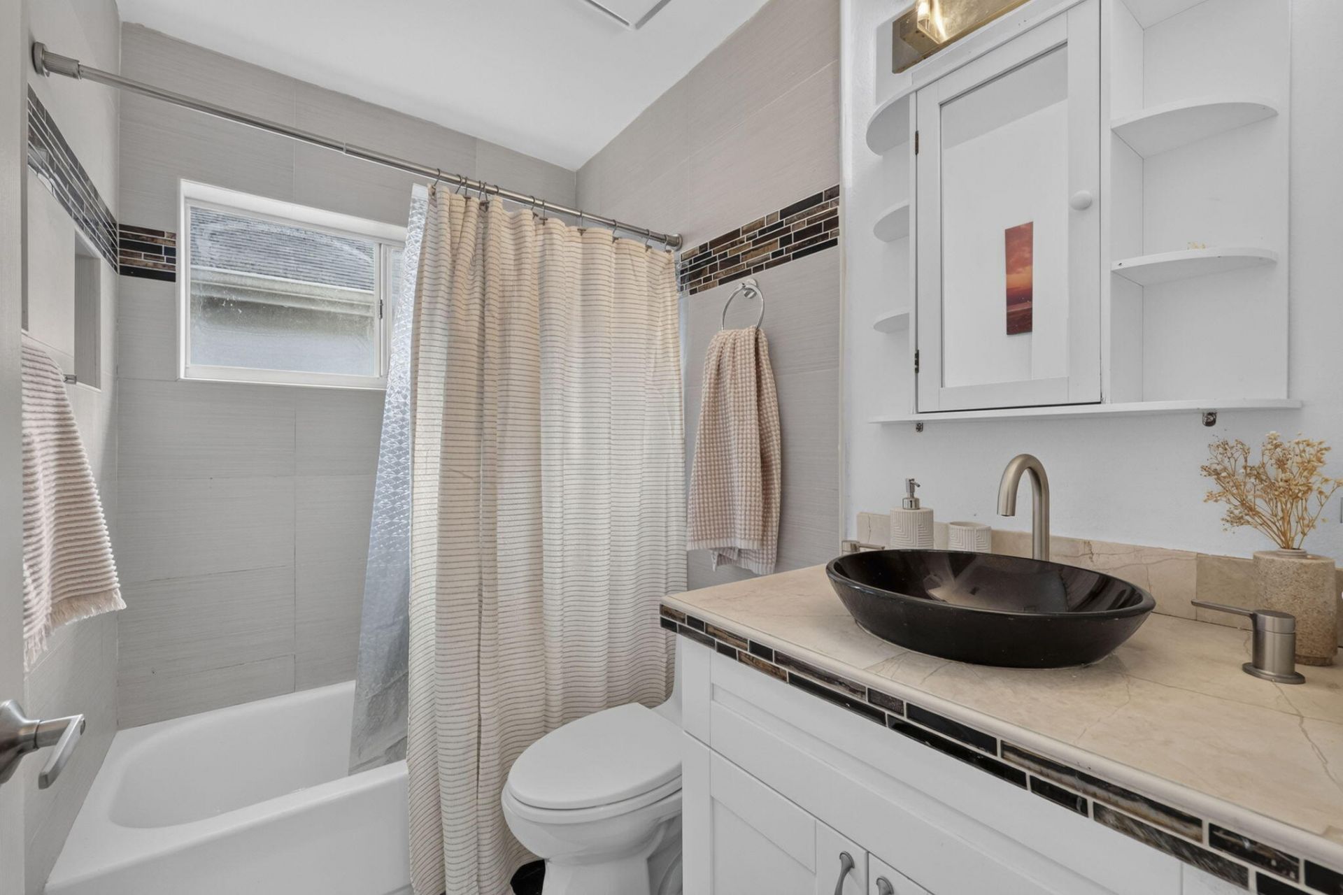 1504 Lake Breeze Drive, Wellington, FL 33414 Photo