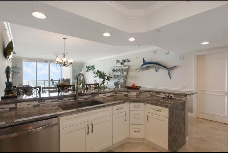 2640 Lake Shore Drive, Unit 2311, Riviera Beach, FL 33404 Photo