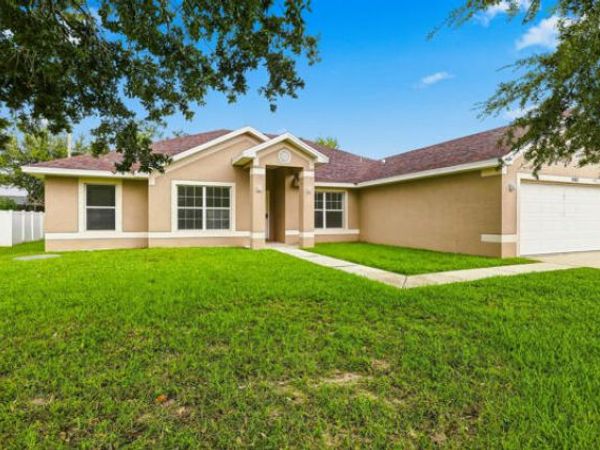 1982 SW DIAMOND Street, Port St. Lucie, FL 34953