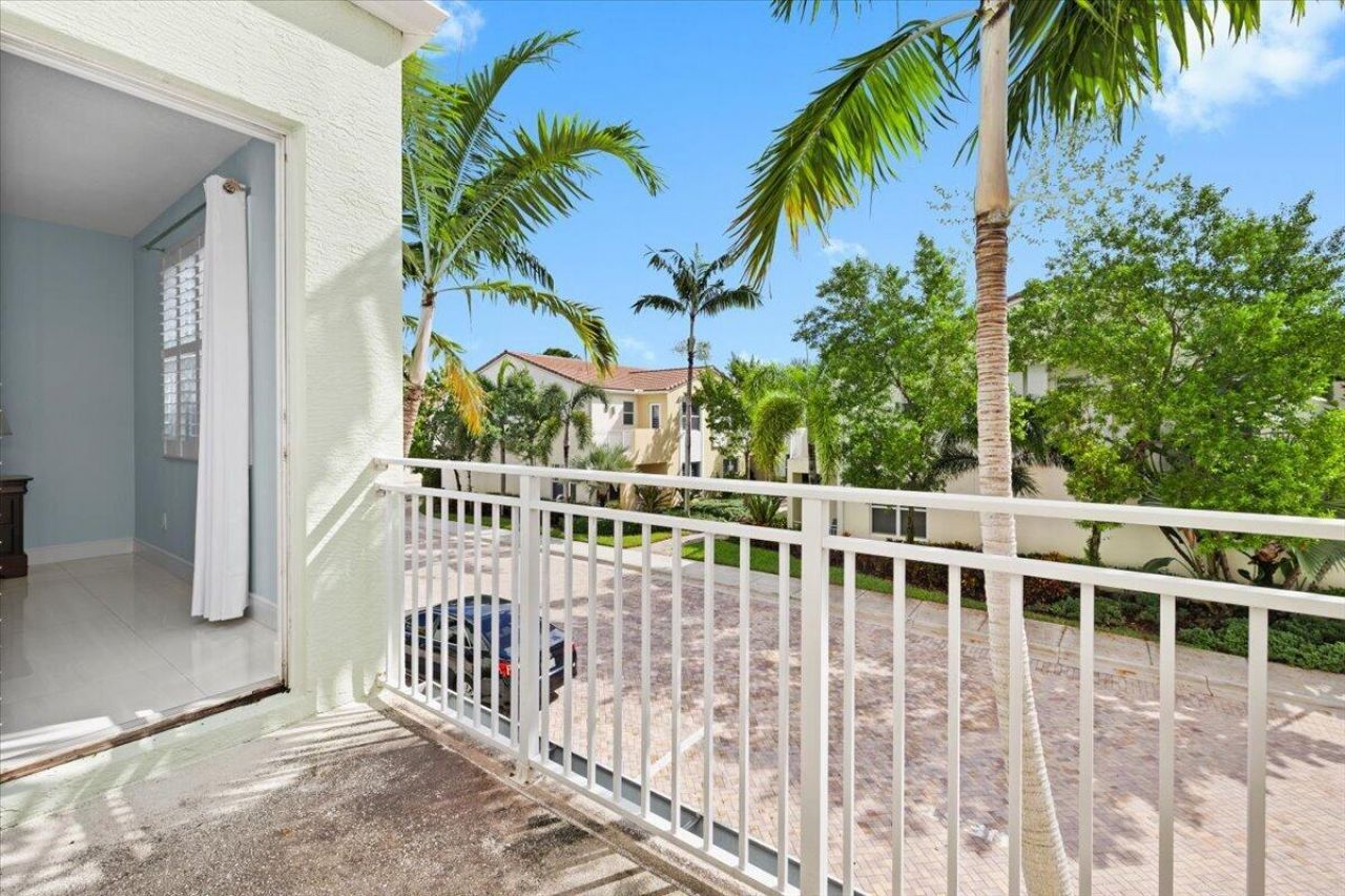 4980 NW 15th Avenue, Boca Raton, FL 33431 Photo