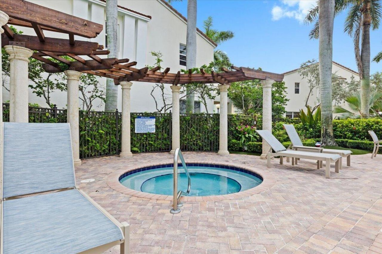 4980 NW 15th Avenue, Boca Raton, FL 33431 Photo