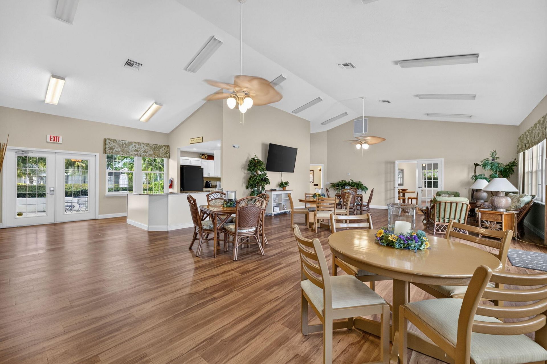 1975 Westminster Circle, Unit 4, Vero Beach, FL 32966 Photo