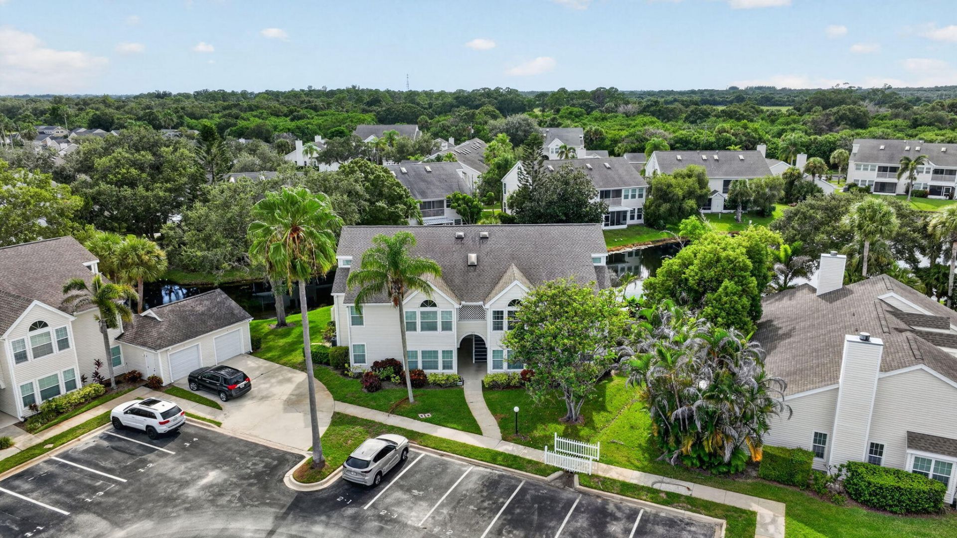 1975 Westminster Circle, Unit 4, Vero Beach, FL 32966 Photo