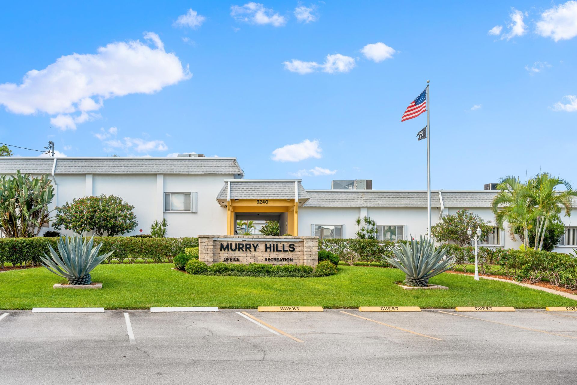 3160 Lake Osborne Drive, Unit Bldg 6 uni, Lake Worth Beach, FL 33461 Photo