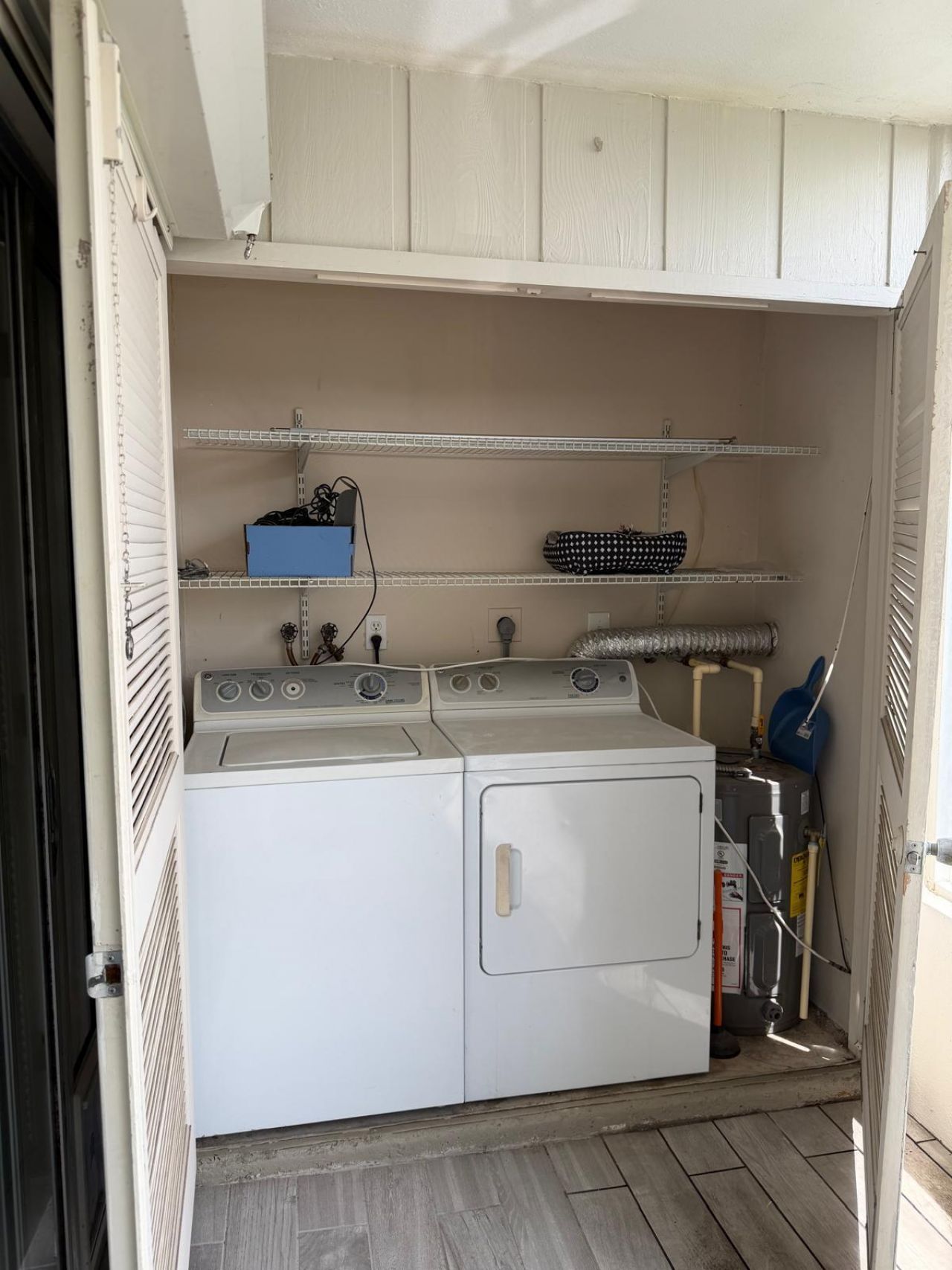 7211 W Country Club Drive N, Unit 135, Sarasota, FL 34243 Photo