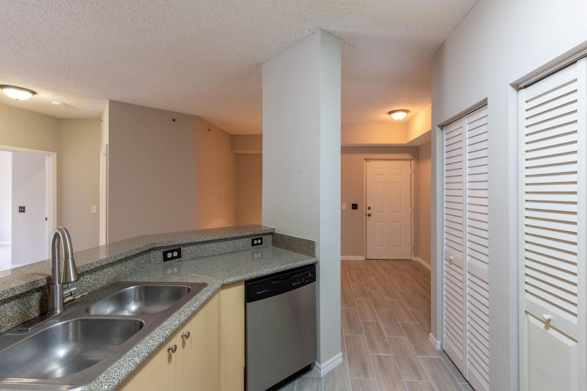 350 Crestwood Circle, Unit 203, Royal Palm Beach, FL 33411 Photo