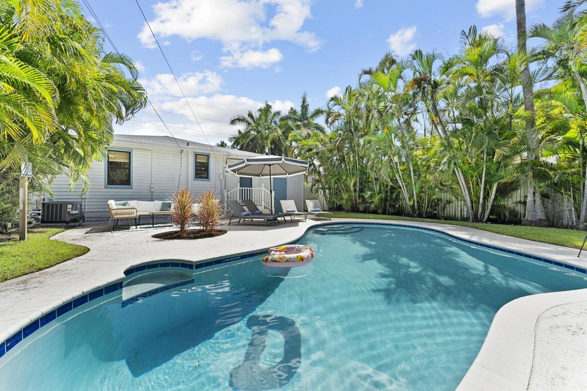 721 Dobbins Street, West Palm Beach, FL 33405 Photo