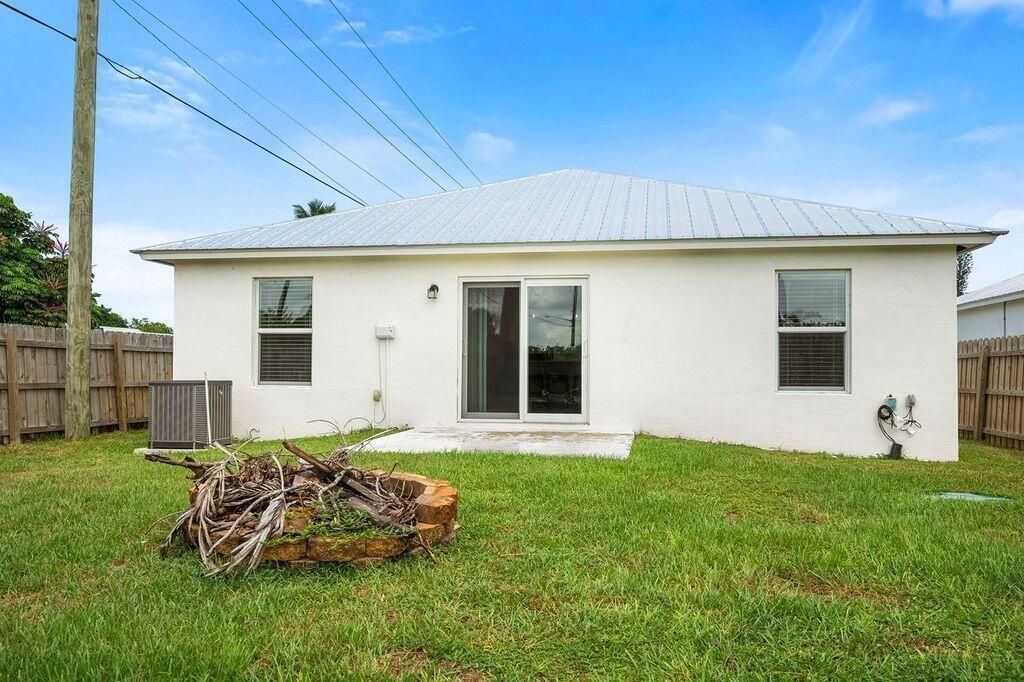 5078 SE Isabelita Avenue, Stuart, FL 34997 Photo