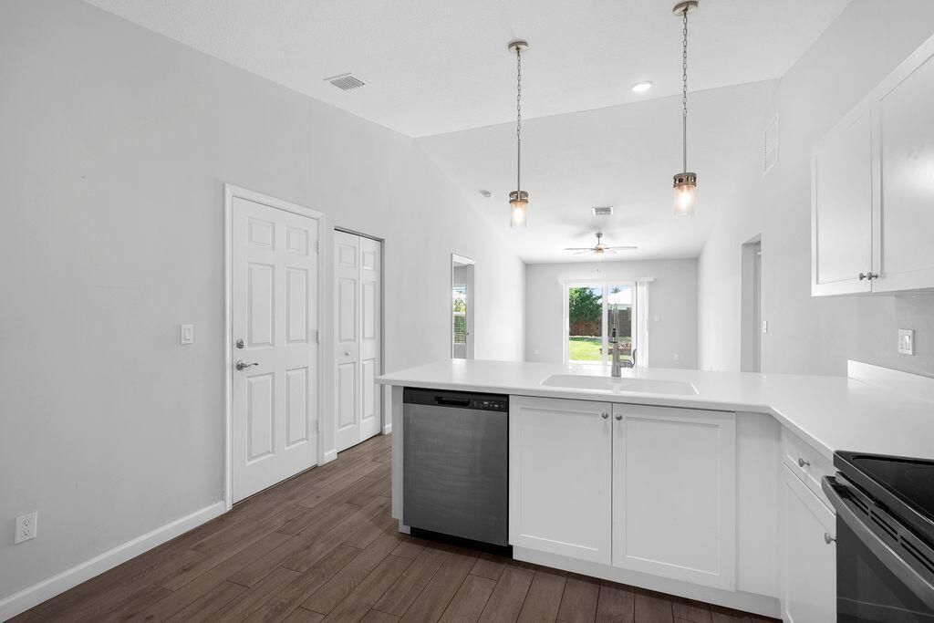 5078 SE Isabelita Avenue, Stuart, FL 34997 Photo