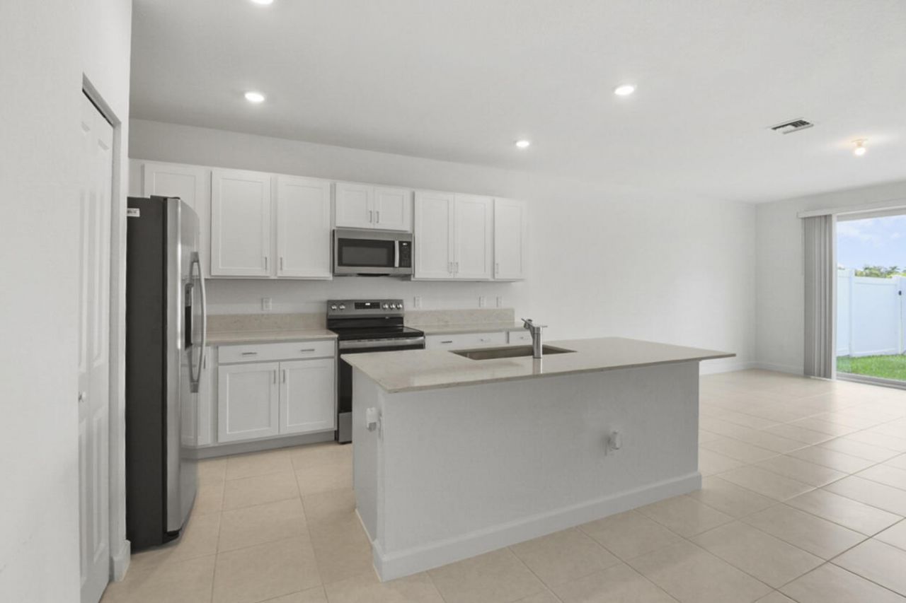 640 SE Lake Falls Street, Unit 640, Port Saint Lucie, FL 34984 Photo