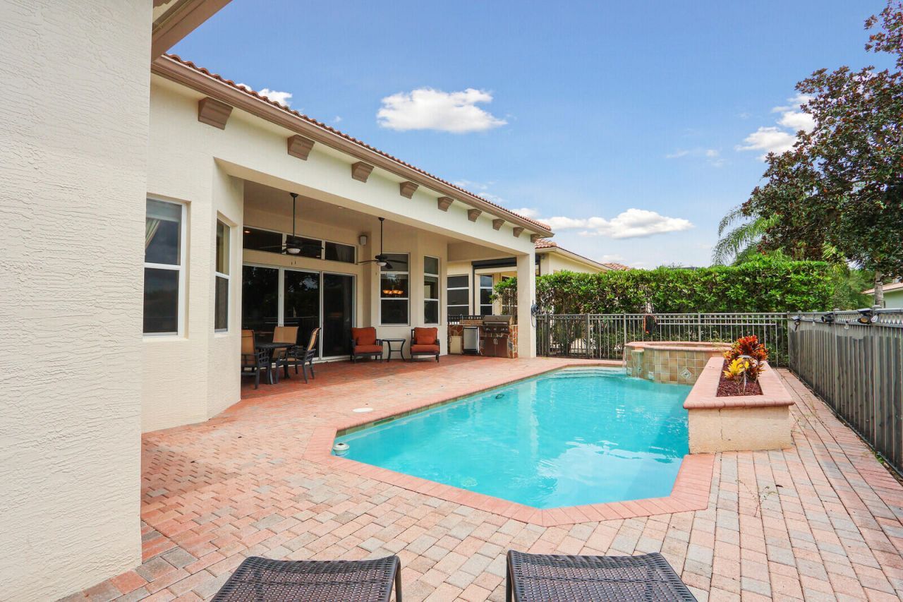 9885 SW Torriente Lane, Port Saint Lucie, FL 34986 Photo