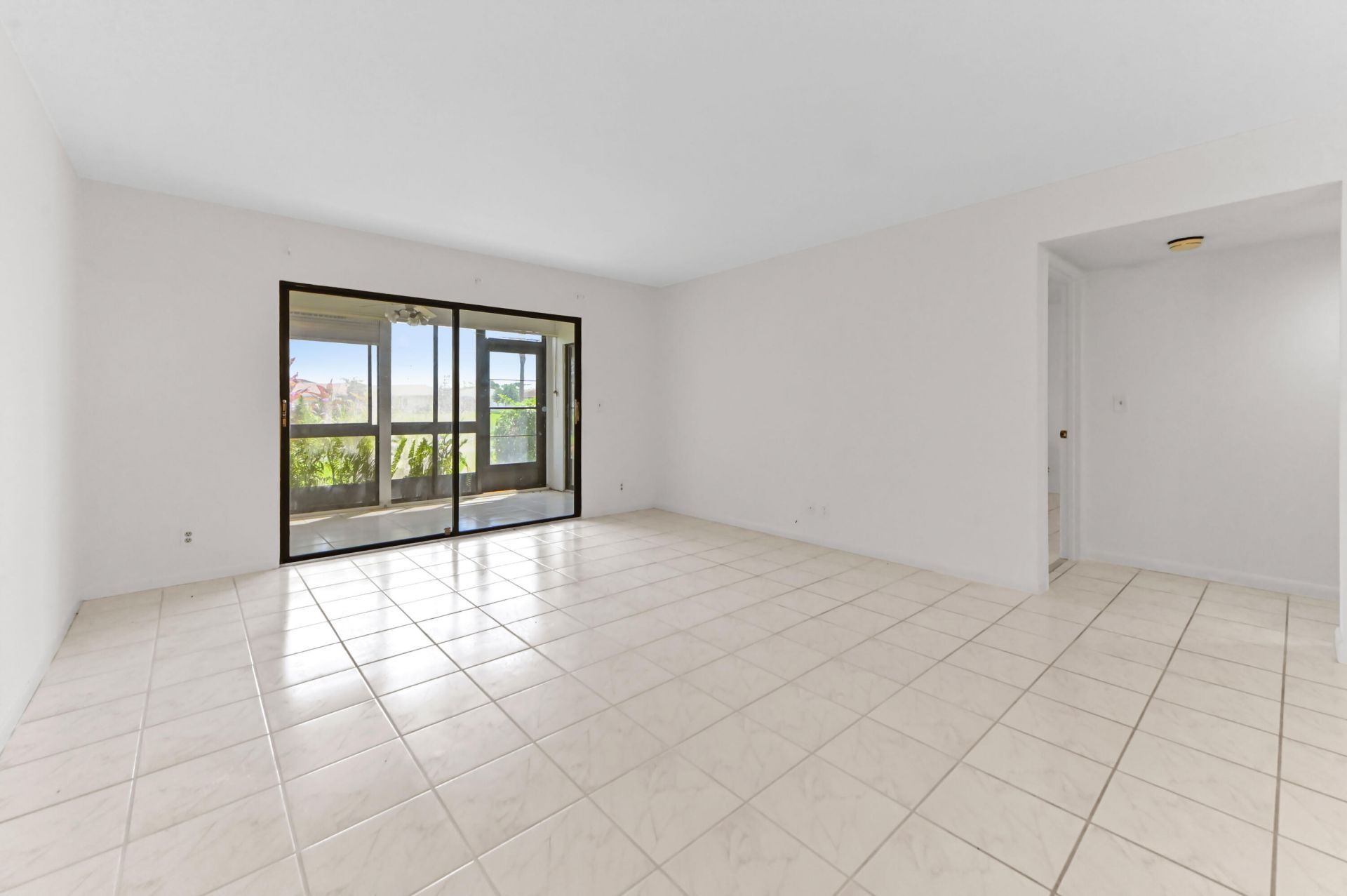 7260 Kinghurst Drive, Unit 106, Delray Beach, FL 33446 Photo