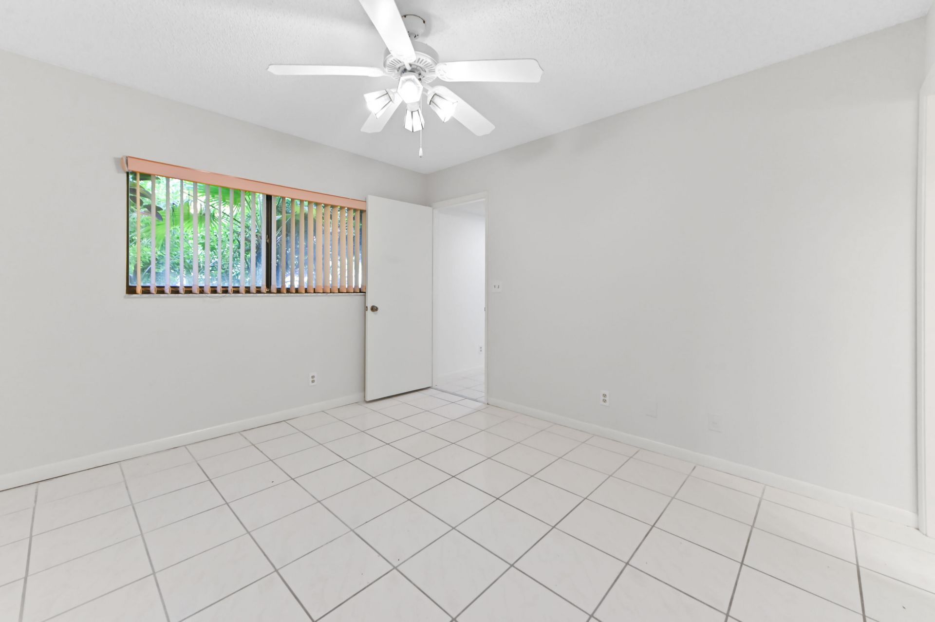 7260 Kinghurst Drive, Unit 106, Delray Beach, FL 33446 Photo