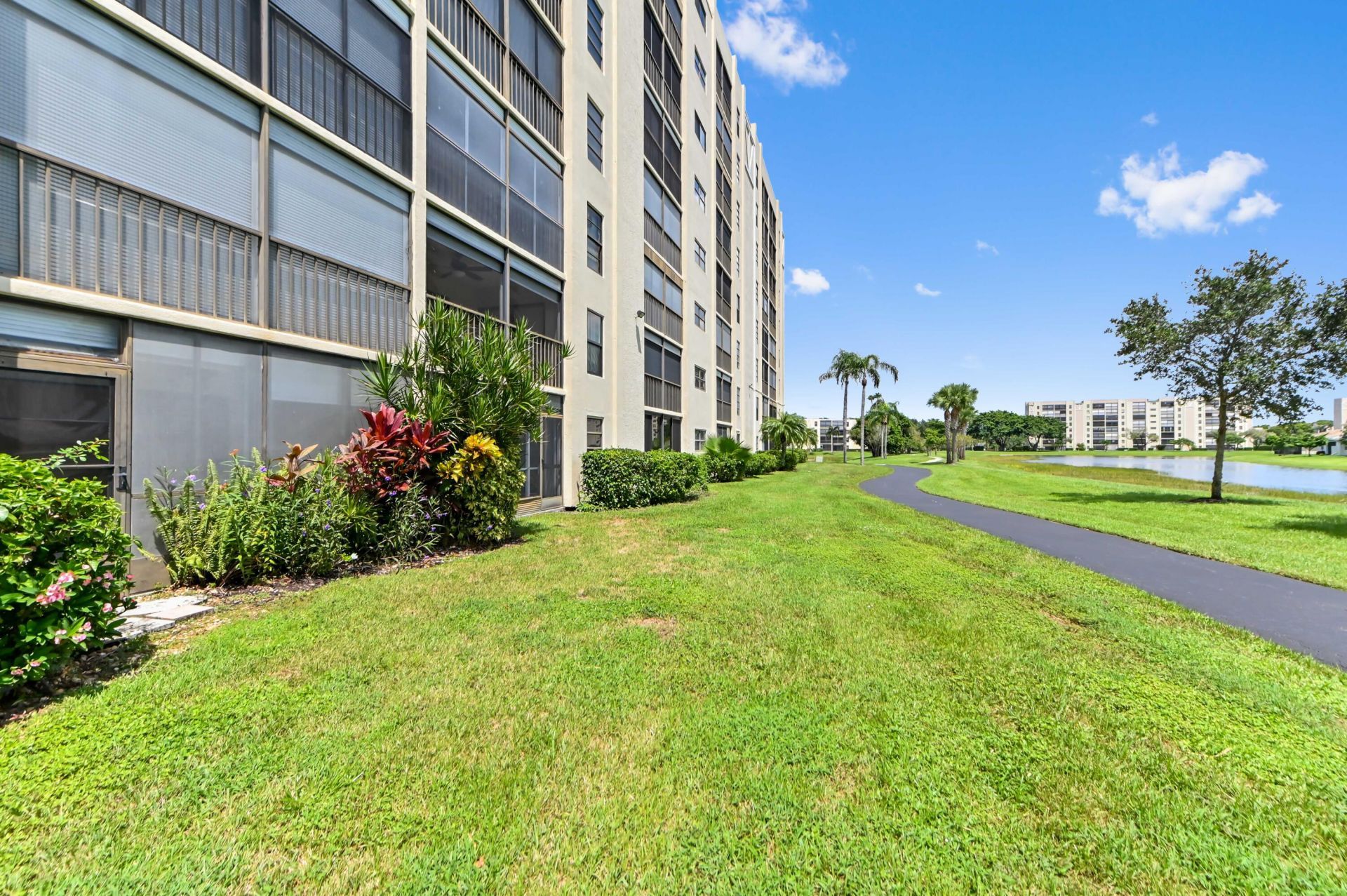 7260 Kinghurst Drive, Unit 106, Delray Beach, FL 33446 Photo
