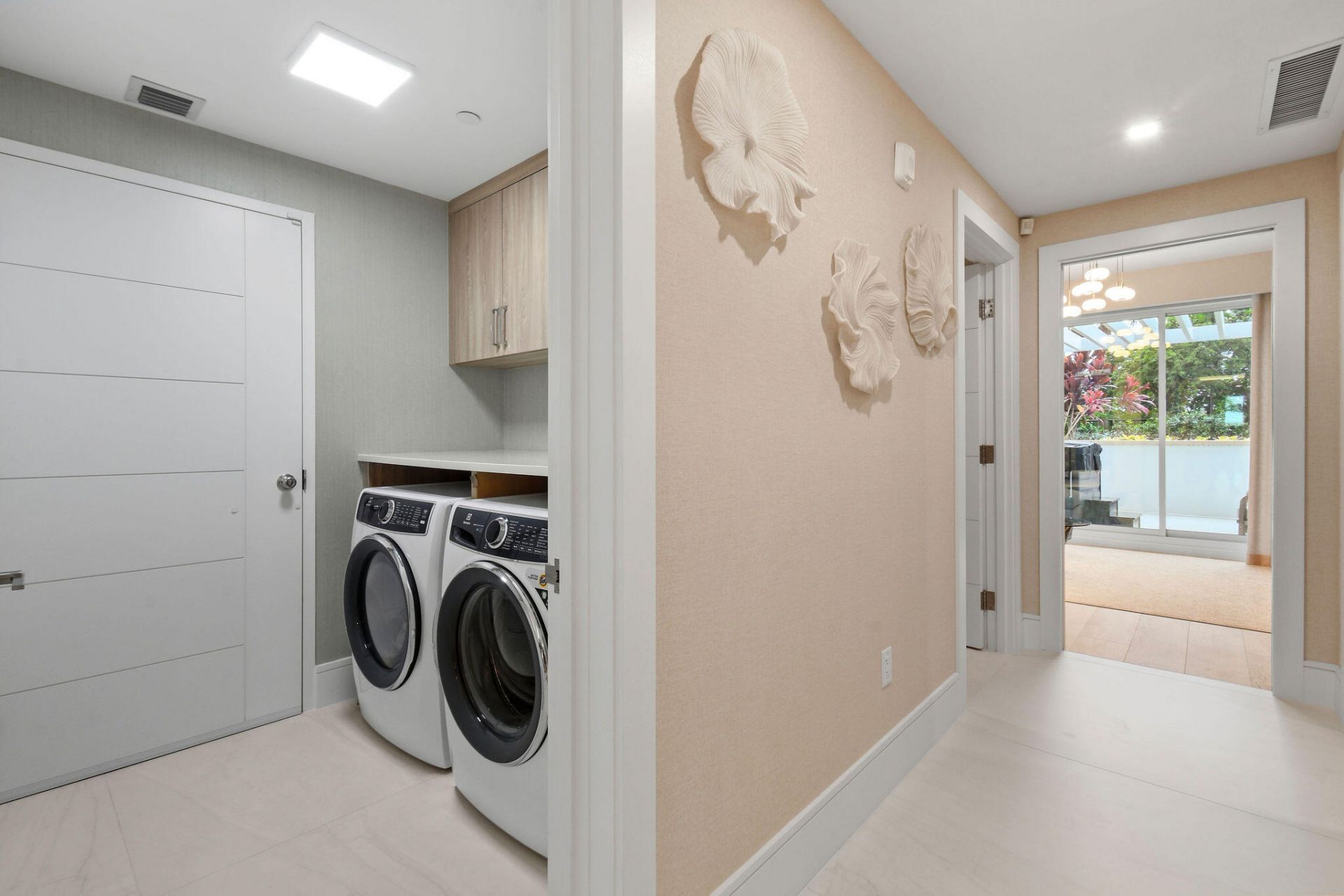 1 S Coastal Way, Unit 202, Jupiter, FL 33477 Photo