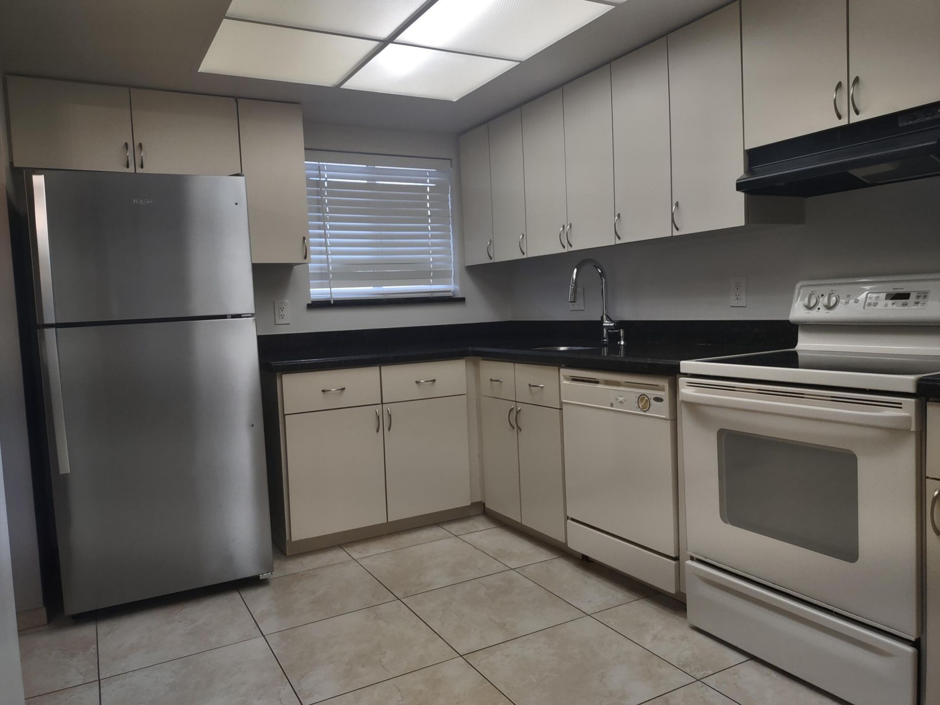 3212 Strawflower Way, Unit 207, Lake Worth, FL 33467 Photo