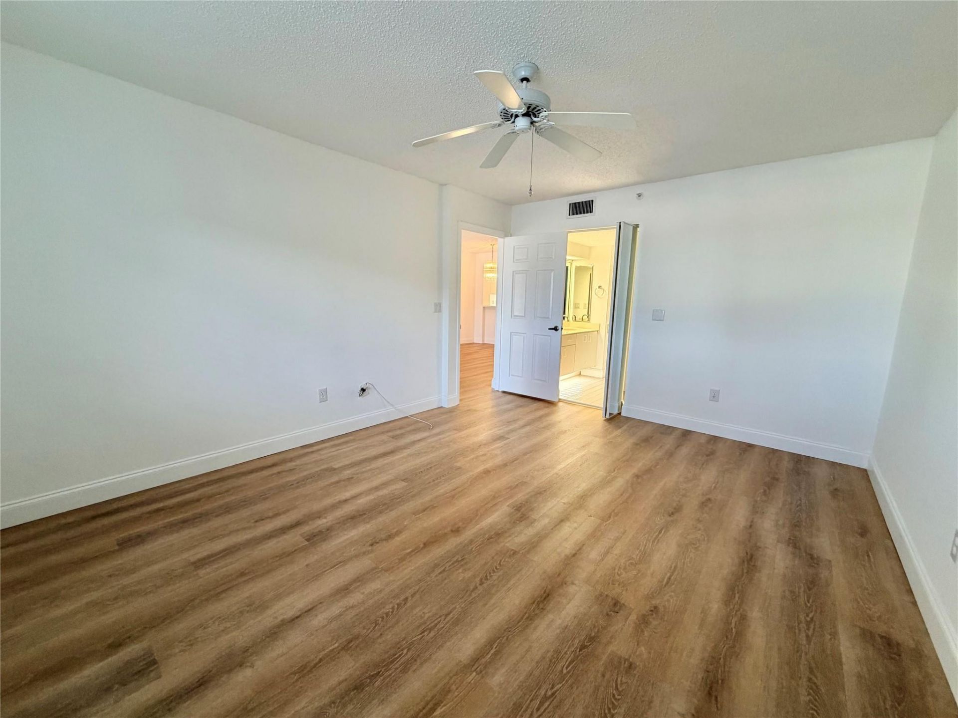 9587 Weldon Circle, Unit B204, Tamarac, FL 33321 Photo