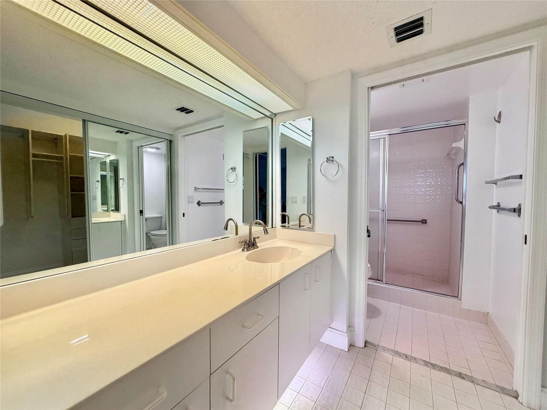 9587 Weldon Circle, Unit B204, Tamarac, FL 33321 Photo