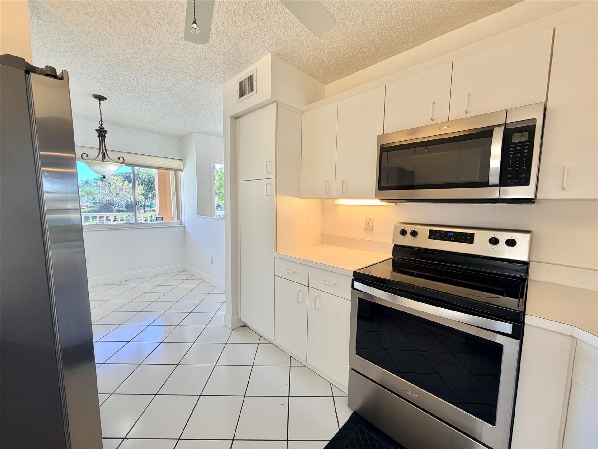 9587 Weldon Circle, Unit B204, Tamarac, FL 33321 Photo