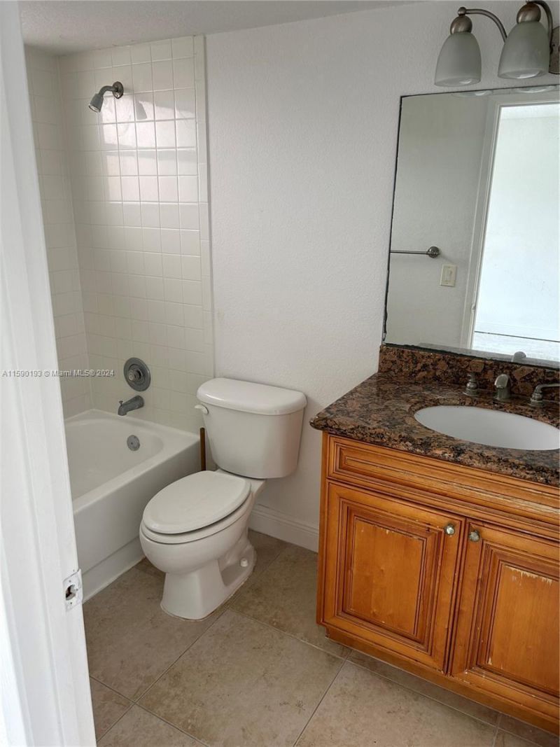 1445 Lake Crystal Drive, Unit H, West Palm Beach, FL 33411 Photo