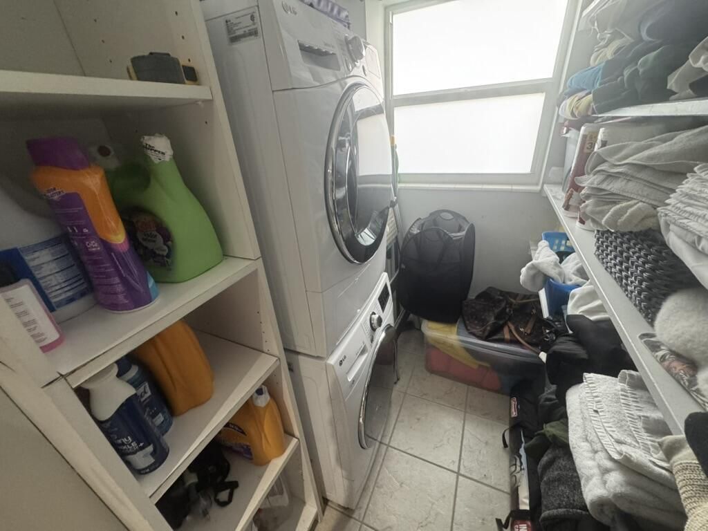 180 Isle Of Venice Drive, Unit 433, Fort Lauderdale, FL 33301 Photo
