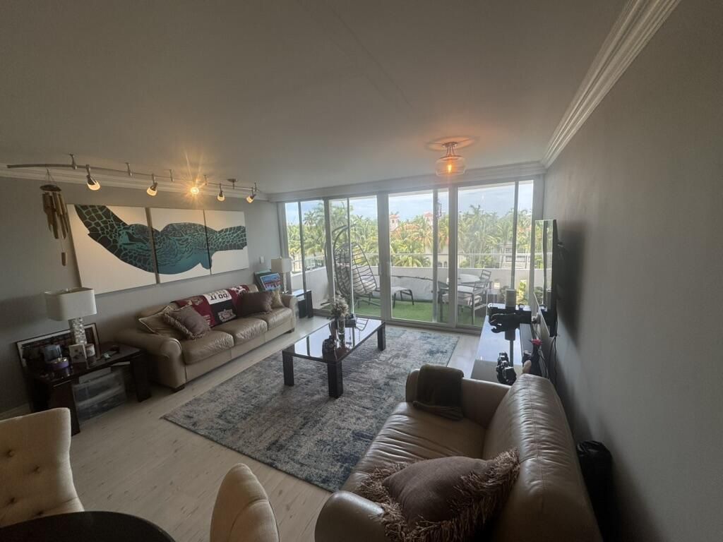 180 Isle Of Venice Drive, Unit 433, Fort Lauderdale, FL 33301 Photo