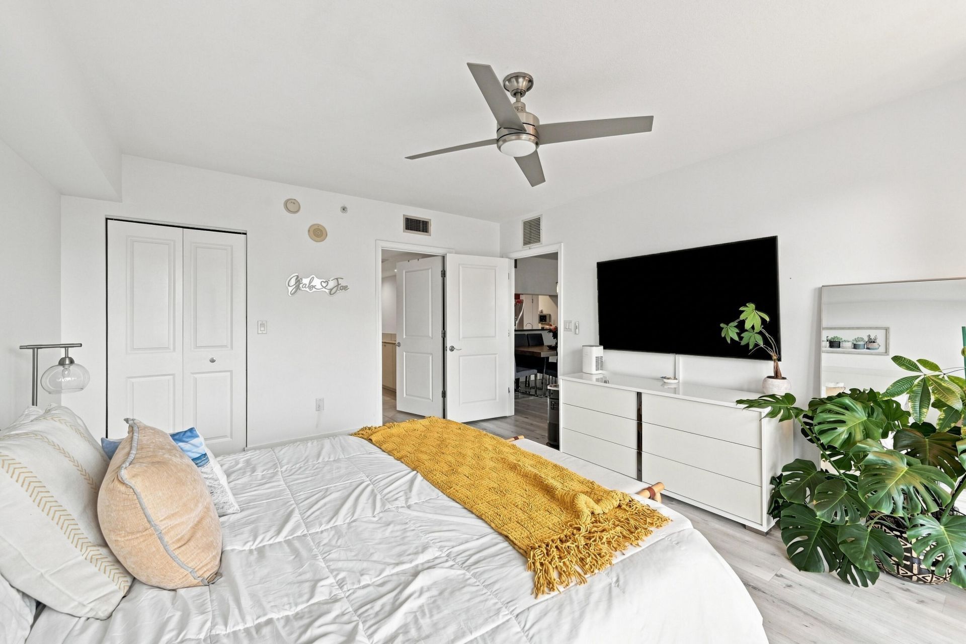 610 W Las Olas Boulevard, Unit 416N, Fort Lauderdale, FL 33312 Photo