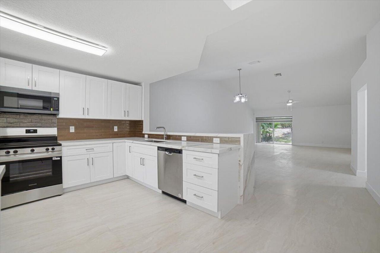 4112 Pine Ridge Lane, Weston, FL 33331 Photo