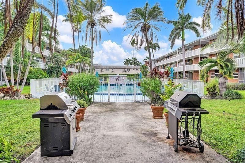 141 NE 10th Avenue, Unit 20B, Hallandale Beach, FL 33009 Photo