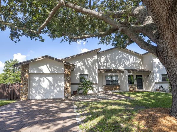 325 NW 65TH Terrace, Unit 325, Plantation, FL 33317