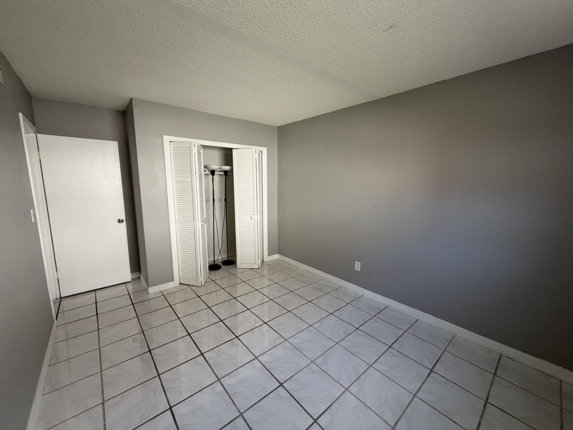 320 SW 1st Street, Unit D-2, Pompano Beach, FL 33060 Photo