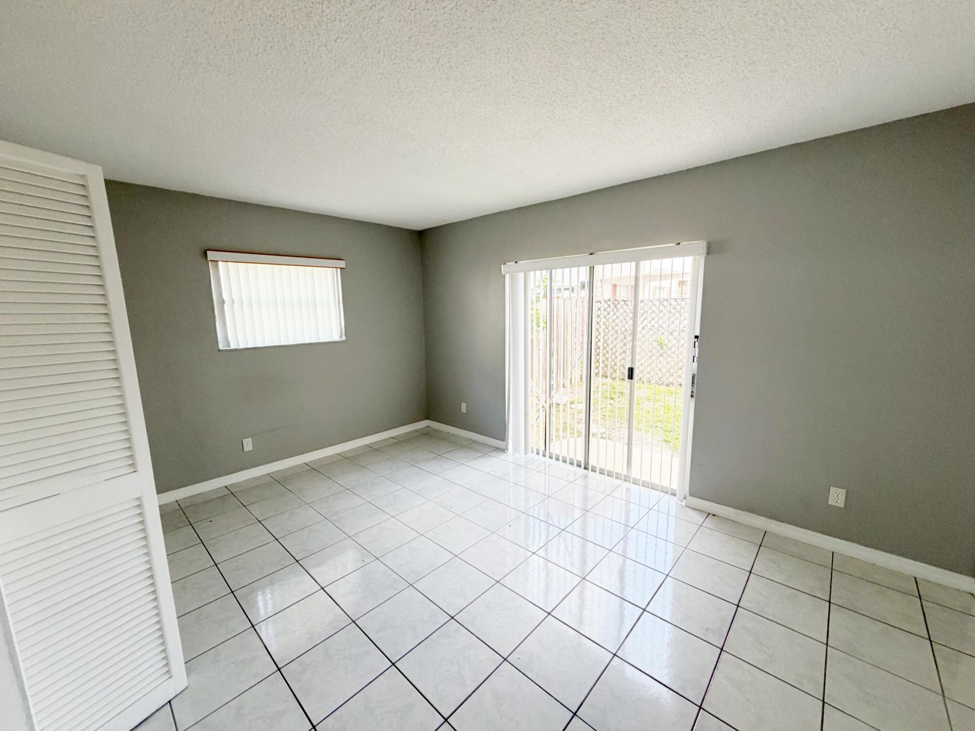 320 SW 1st Street, Unit D-2, Pompano Beach, FL 33060 Photo