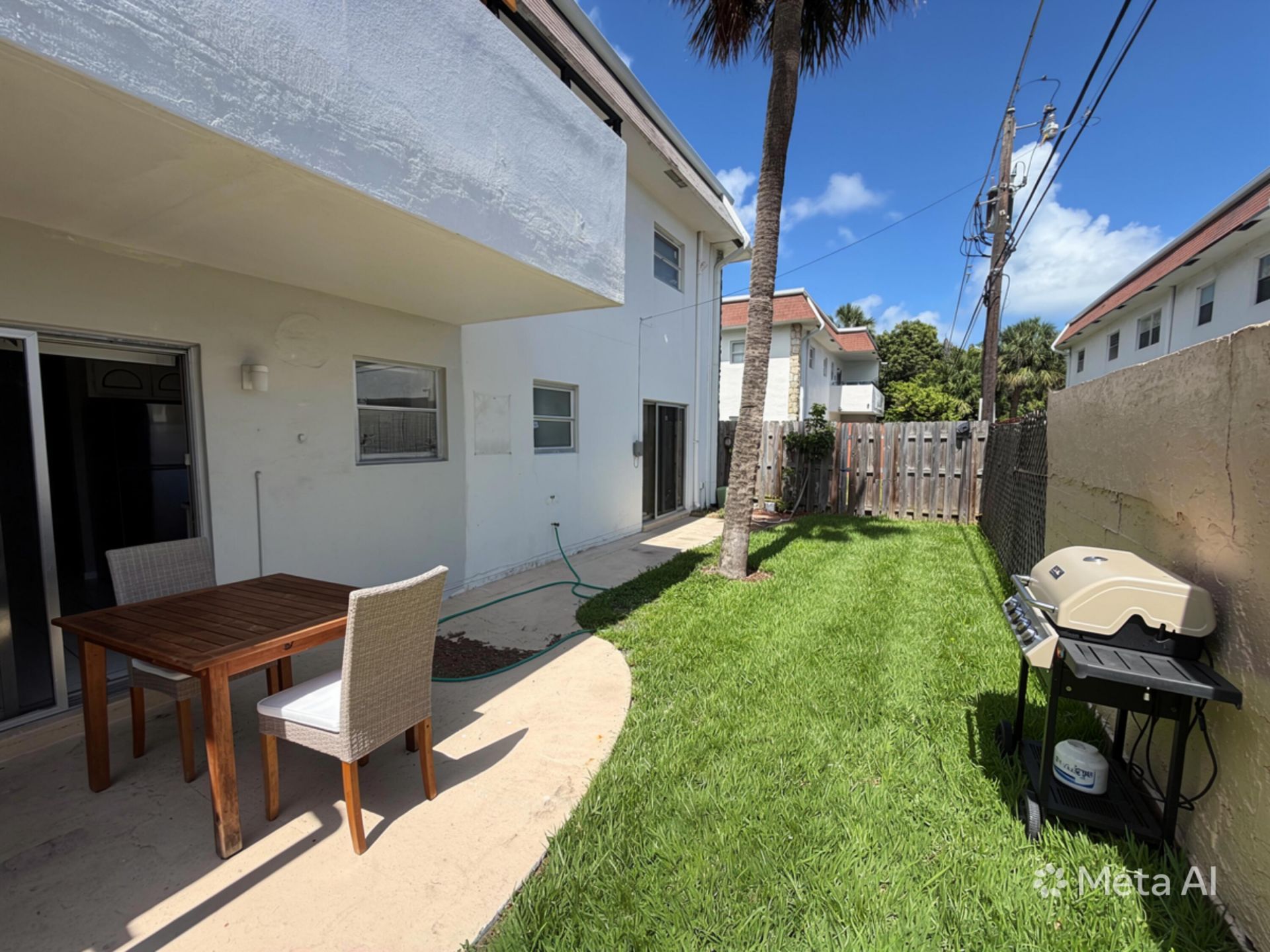 320 SW 1st Street, Unit D-2, Pompano Beach, FL 33060 Photo