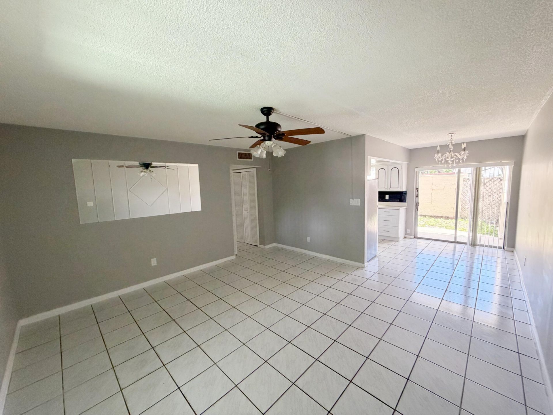 320 SW 1st Street, Unit D-2, Pompano Beach, FL 33060 Photo