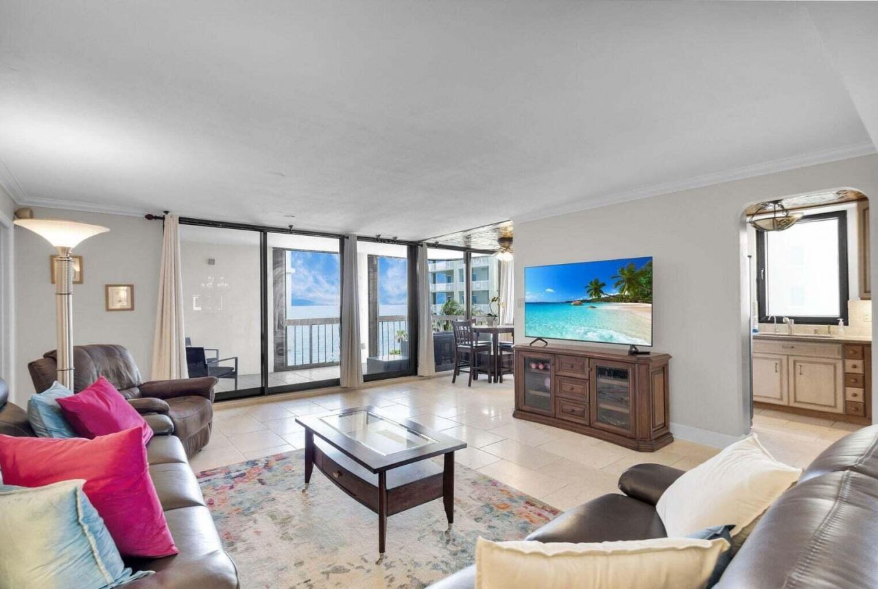 5380 N Ocean Drive, Unit 5B, Singer Island, FL 33404 Photo