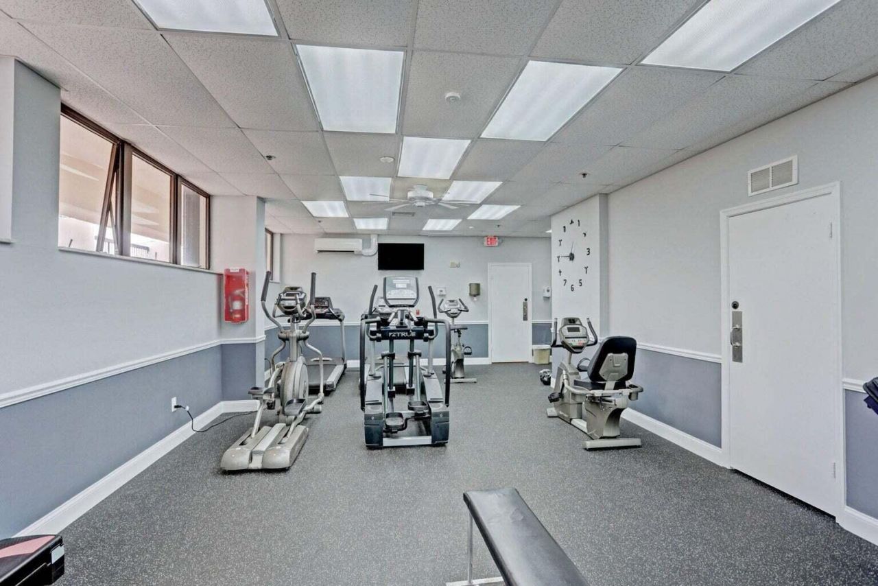 5380 N Ocean Drive, Unit 5B, Singer Island, FL 33404 Photo