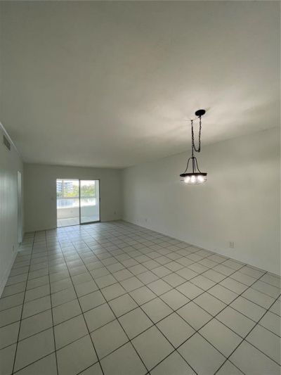 19255 NE 2nd Avenue, Unit 2224, Miami, FL 33179 Photo