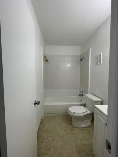 19255 NE 2nd Avenue, Unit 2224, Miami, FL 33179 Photo