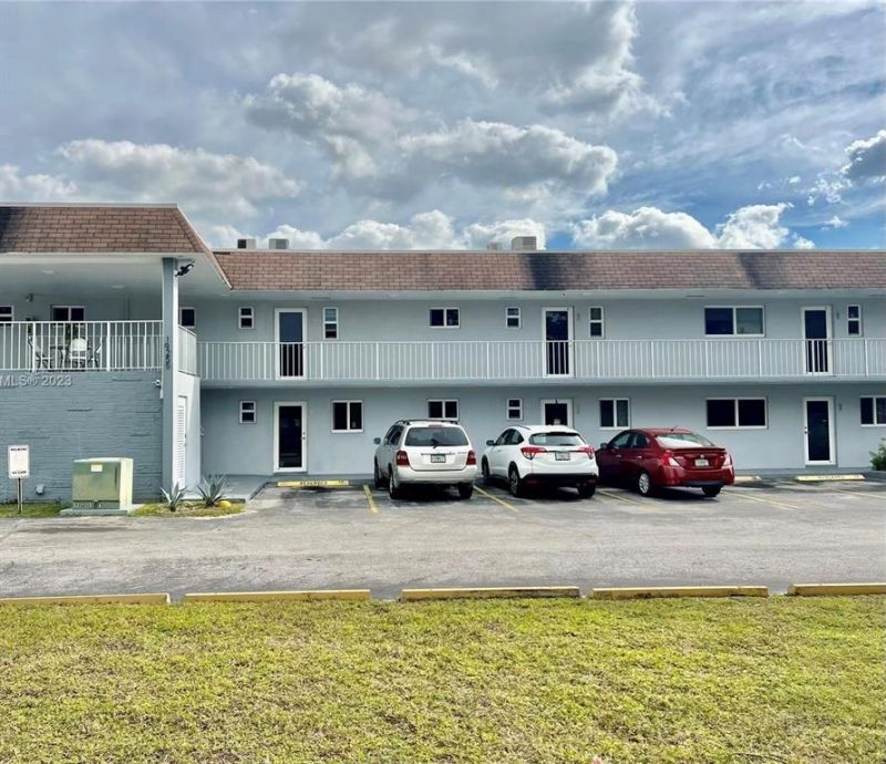 19255 NE 2nd Avenue, Unit 2224, Miami, FL 33179 Photo
