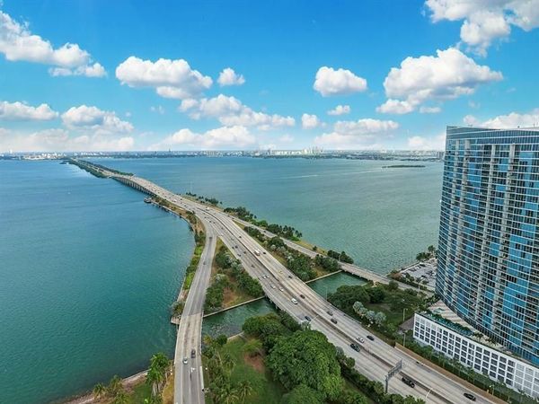 601 NE 36TH Street, Unit 2806, Miami, FL 33137